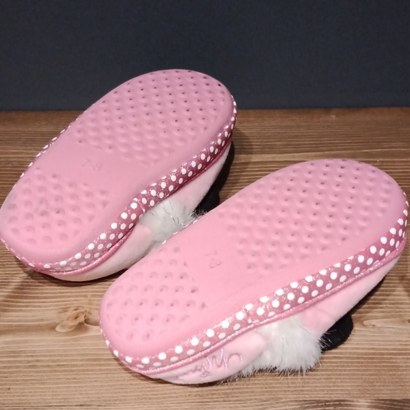 Minnie mouse slippers - Picture 3 of 8